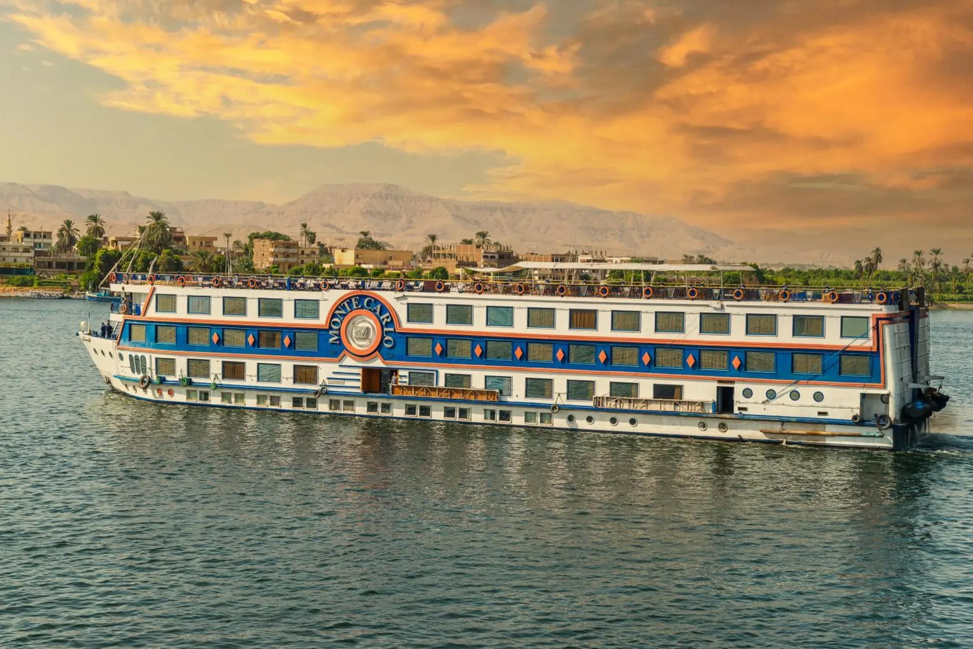 Cruzeiro Monte Carlo no Nilo 5 Dias Luxor Assuão