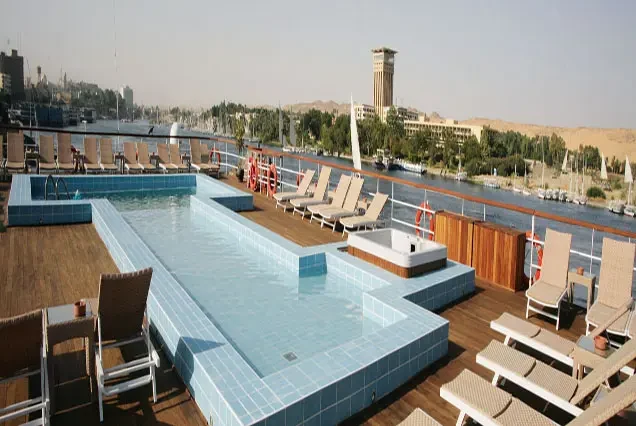 Cruzeiro Movenpick Royal Lily no Nilo 5 Dias Luxor Assuão