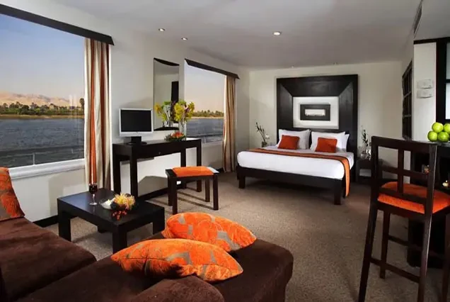 Cruzeiro Movenpick Royal Lily no Nilo 4 Dias Assuão Luxor
