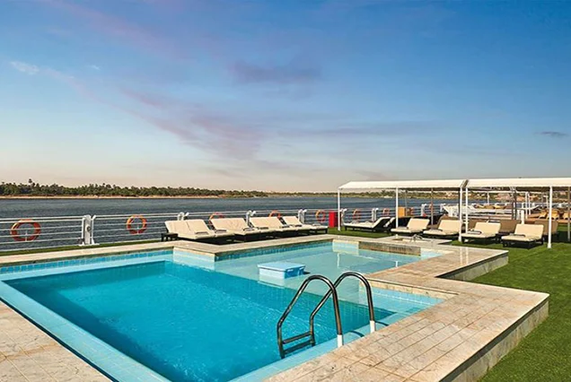 Cruzeiro Movenpick Sun Ray no Nilo 4 Dias Assuão Luxor