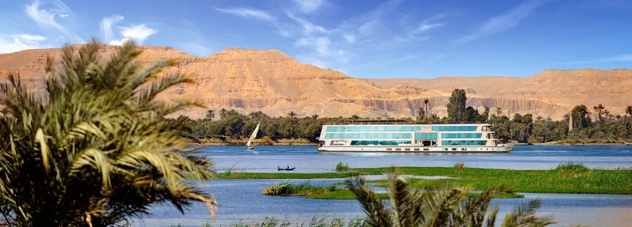 Cruzeiro Amwaj Living Stone no Nilo 5 Dias Luxor Assuão