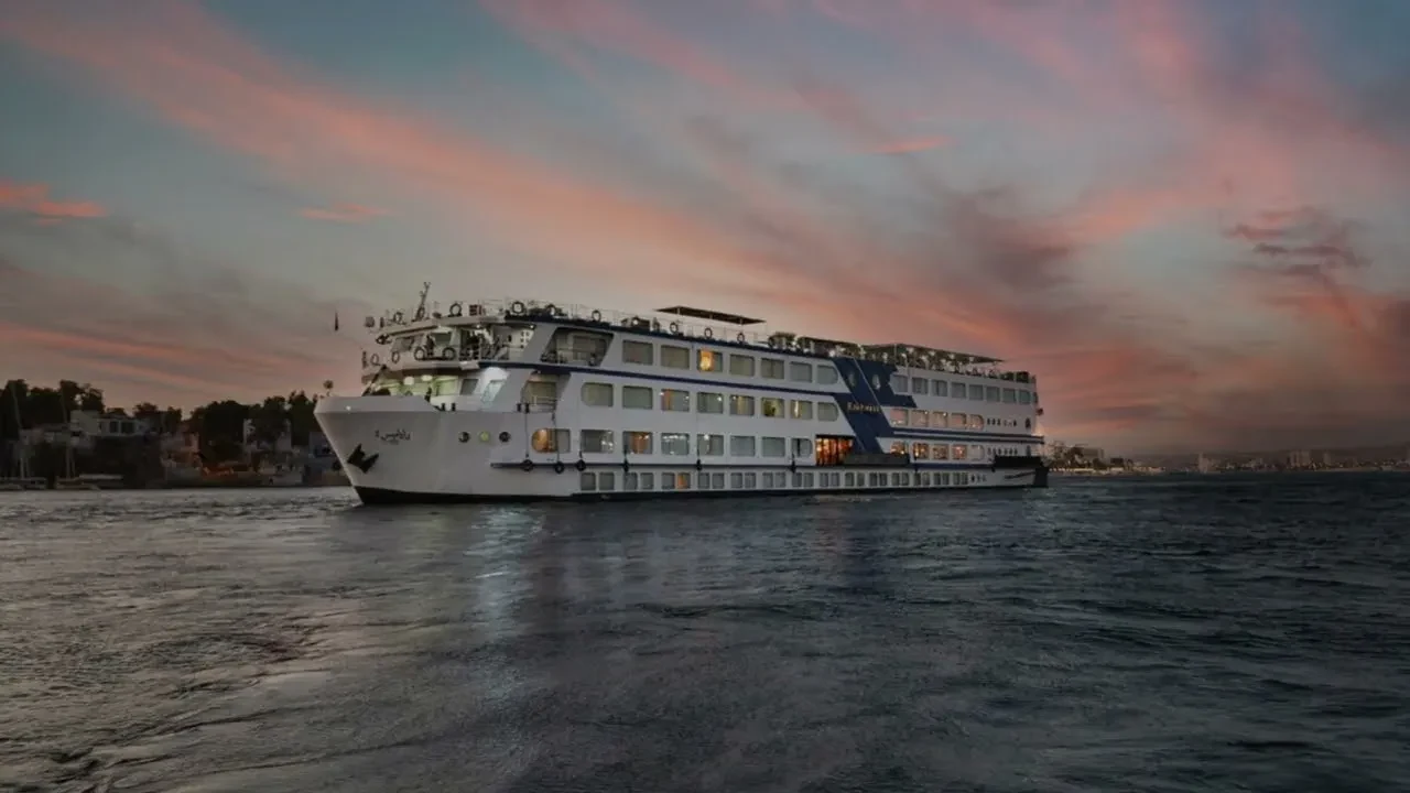 Cruzeiro Radamis II no Nilo 5 Dias Luxor Assuão
