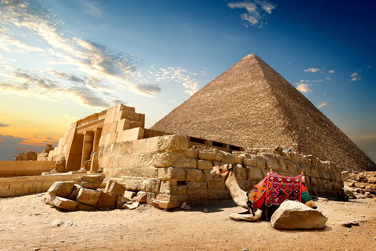 Excursão privada às pirâmides de Mênfis e Saqqara.