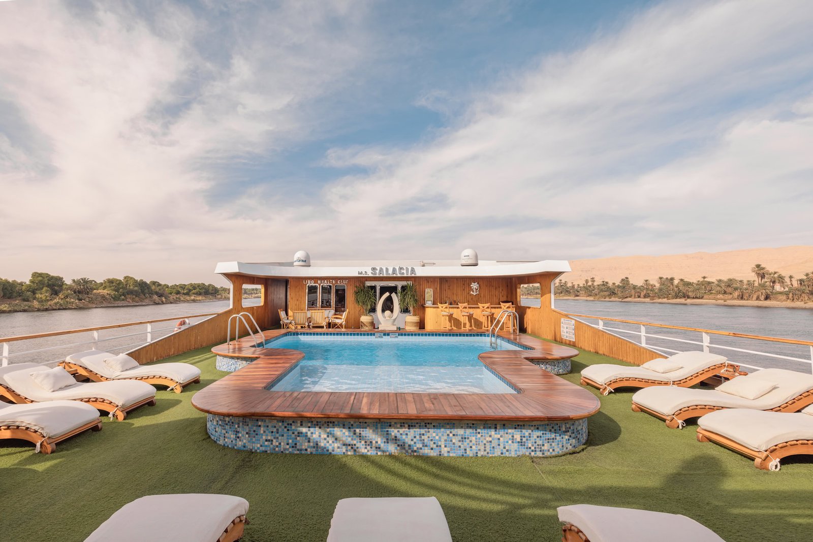 Cruzeiro MS Salacia - Luxo Exclusivo no Rio Nilo