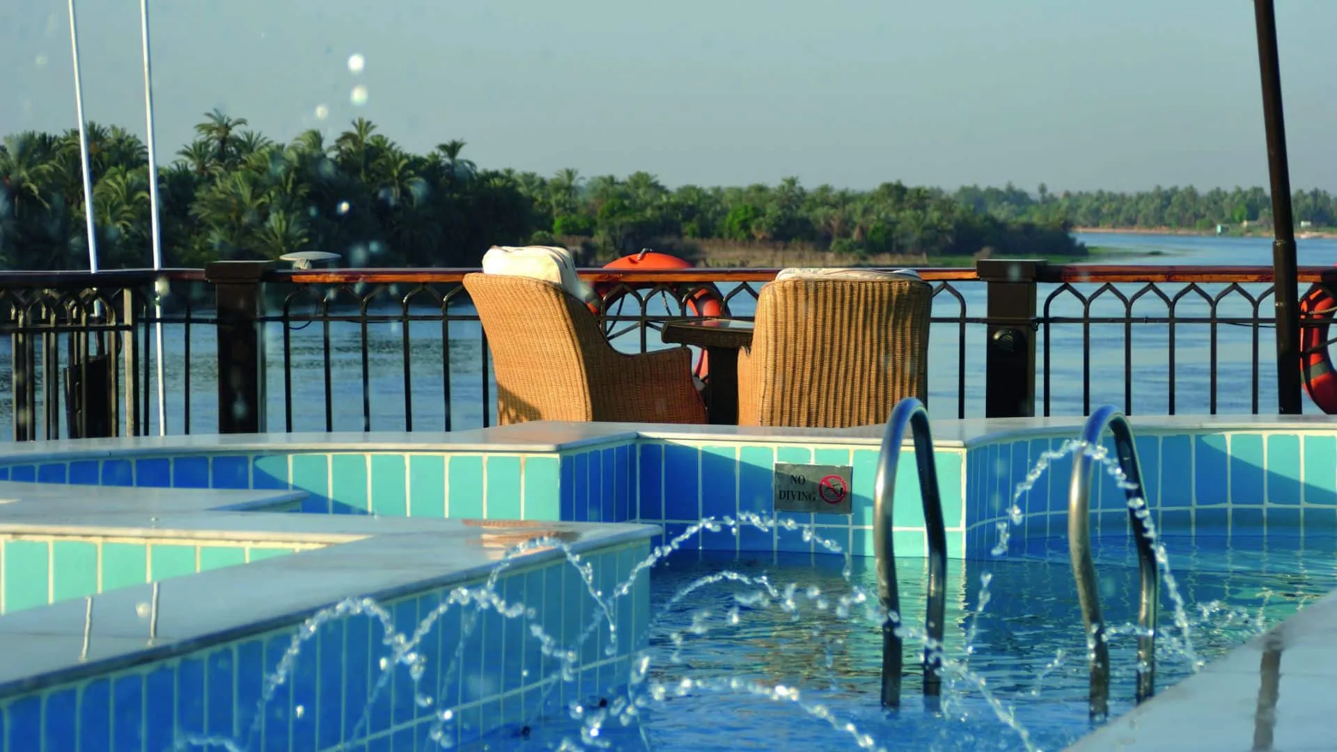 Cruzeiro Mövenpick SS Misr no Nilo 8 Dias Luxor Assuão