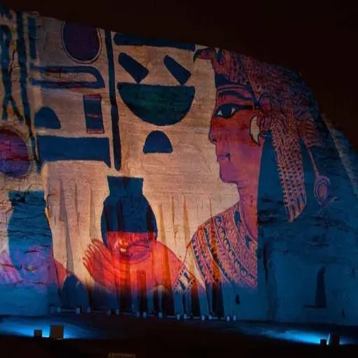Espetáculo de Luz e Som no Templo de Karnak