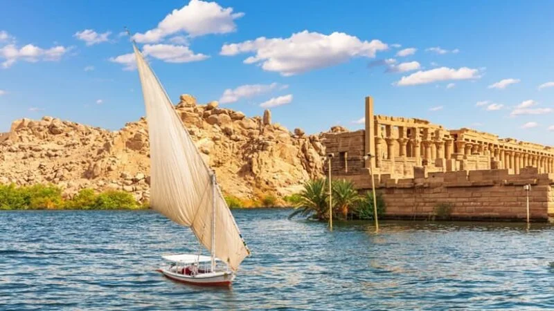 Excursão de Luxor a Abu Simbel e Assuão