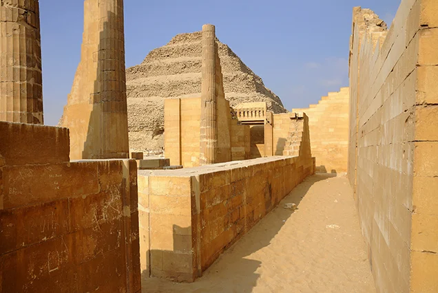 Excursão de Um Dia às Pirâmides de Gizé e Sakkara