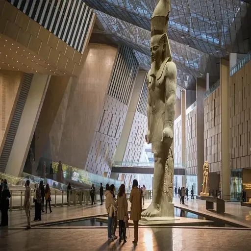 Hurghada para o Grande Museu Egípcio