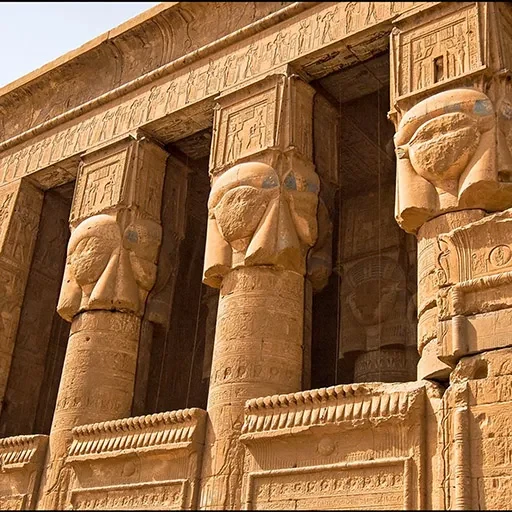 Luxor para o Templo de Dendera