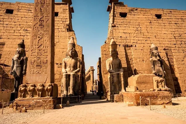 Excursão Privada de Luxo de 12 Dias às Pirâmides do Nilo e ao Sinai