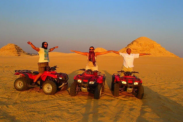 Viagem de Safári no Deserto das Pirâmides