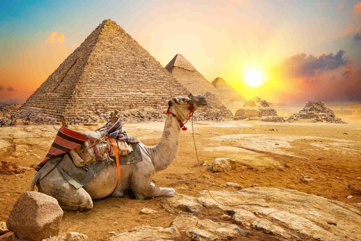 Qual é o melhor mês para viajar para o Egipto?